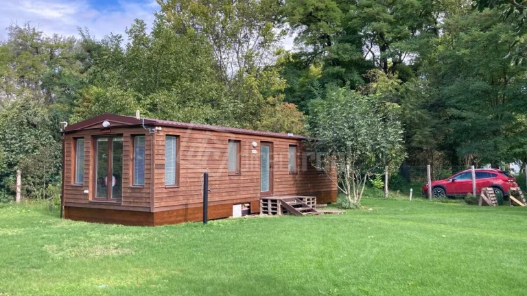 45 min od BA stavebný pozemok 520m2 s 3-izbmobilným dom…