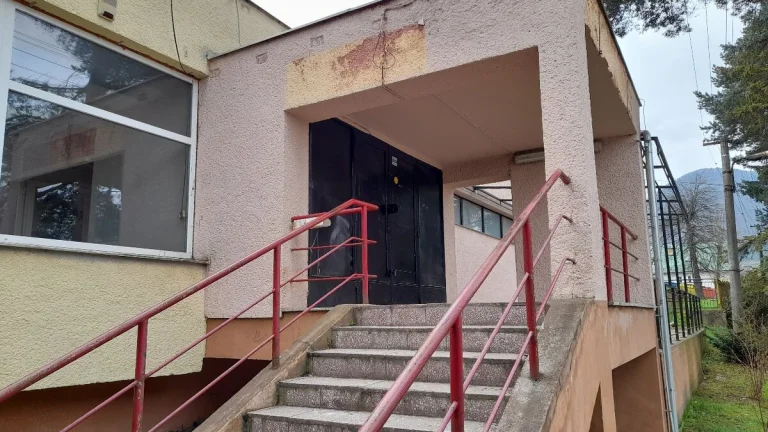 Prenájom obchodných priestorov v Stráňavach