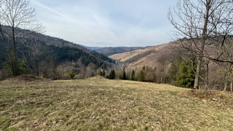 Predaj úžasného pozemku s prekrásnym výhľadom v Oščadnici (M