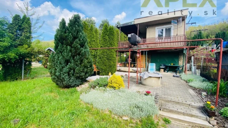 Exkluzívne APEX reality murovaná chatka Pod Šomod, 759 m2