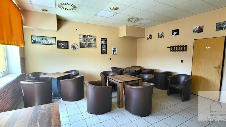 Gastro priestory vo Vrábľoch ( Čerešňové nám.)na prenájom
