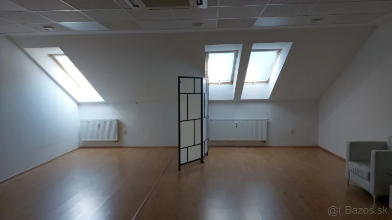 PRENÁJOM kancelárie /apartmánu- výmera 59,12m2
