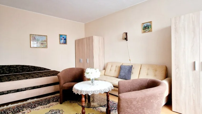 NA PRENÁJOM - 1-izb. byt zariadený, Topoľčany