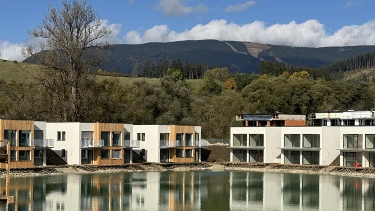 2- izb. apartmán s výhľadom na jazero – Tilia Resort, Orava
