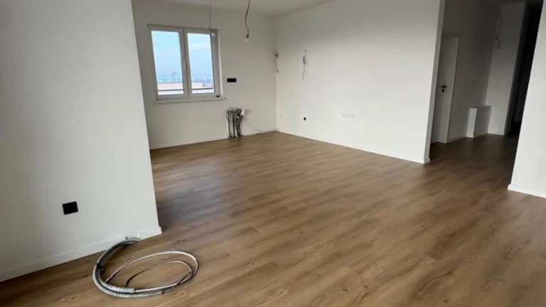 Nadštandardný 4 izbový PENTHOUSE v Nových Zámkoch