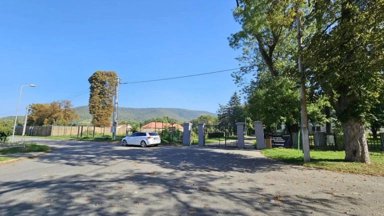 Pozemok v Strážskom, na predaj.