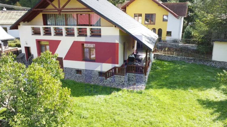 Ponúkam na predaj dom v lokalite Banská Bystrica, , pozemok