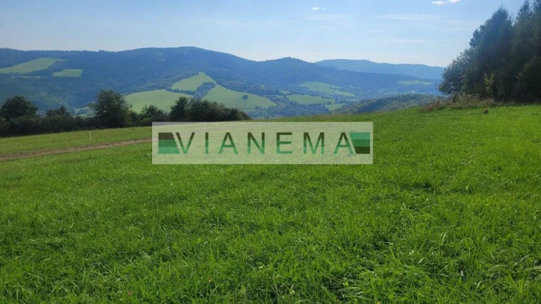 IBA U NÁS väčší rekreačný pozemok nad obcou Zubák pri Púchov