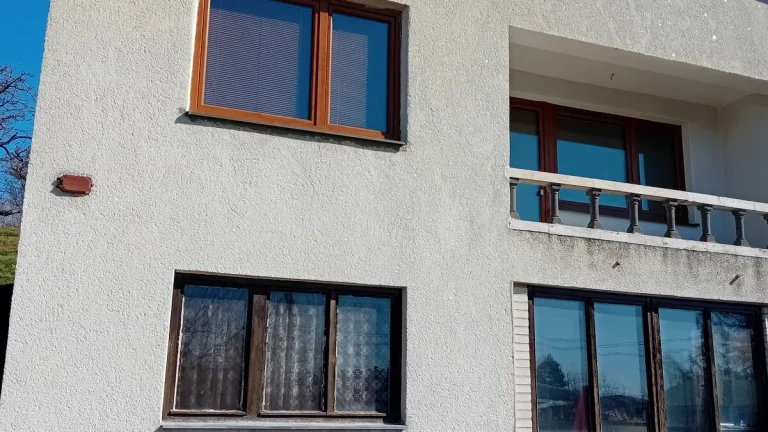 Predaj dom Levice,garáž,terasa,pivnica,plus CHATA na pozemku
