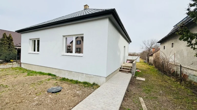 PREDAJ Rodinný dom po kompletnej rekonštrukcii , Sečovce