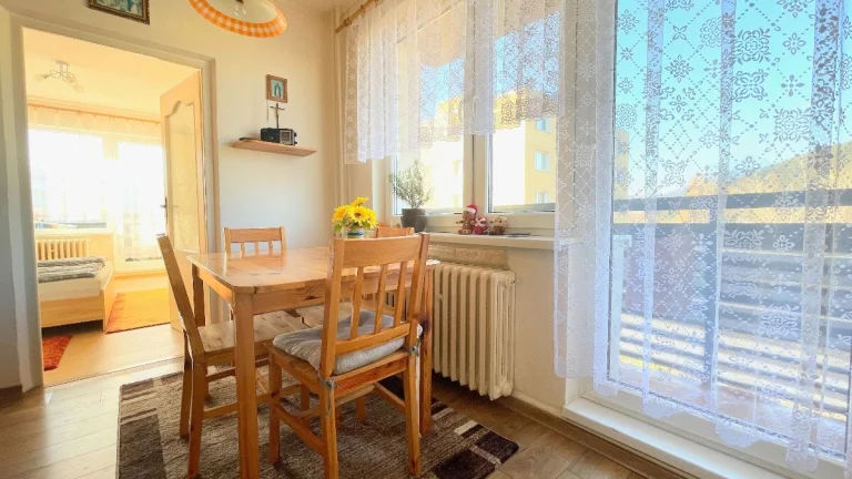 Skvelá poloha 2i byt s 2 balkónmi Ružomberok