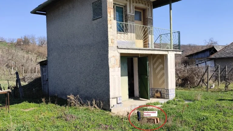 Viničný domček s pozemkom