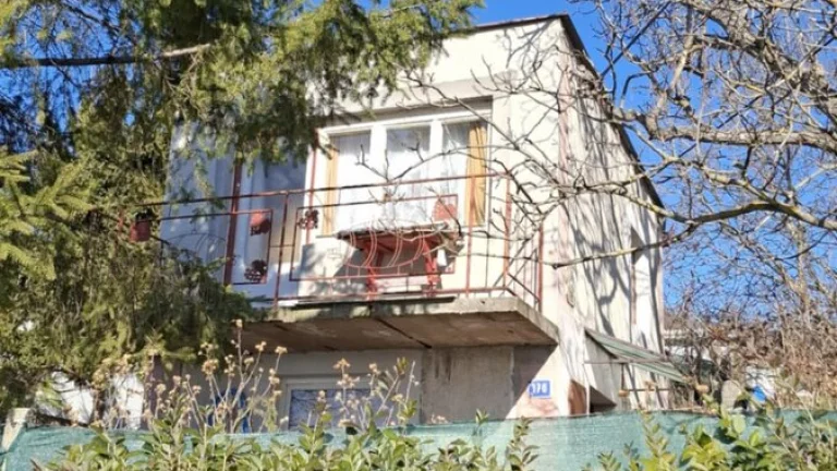 Chata na slnečnom pozemku v obci Vinica