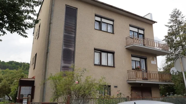 Rezervované Ponúkam na predaj rodinný dom na Karlove