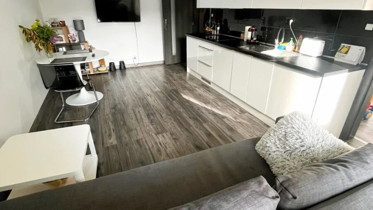 Krásny,veľký,slnečný 2 izbový byt s balkónom,Okružná, Levice