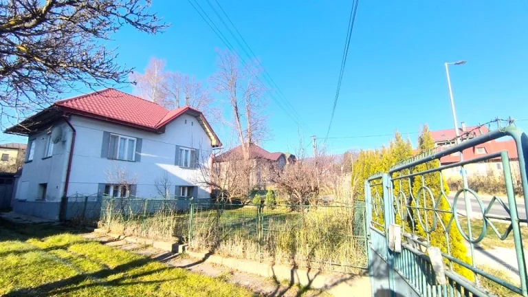 RD SAUNA GARÁŽOU KRBOM VONKAJŠÍM KRBOM POLOMKA HOREHRONIE