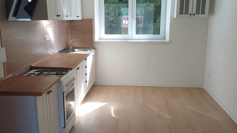 2-izbový tehlový byt Handlová.