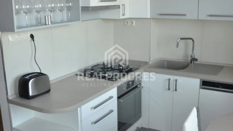 Na predaj 3 izbový byt Nitra Piesková ulica