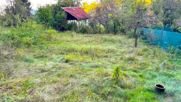 Na predaj záhrada v záhradkarskej osade v Lučenci.