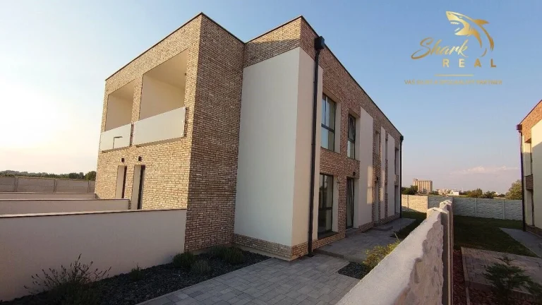 Na predaj krásne 3 izbové byty s terasou a so záhradou v Dia