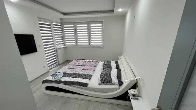 Na predaj luxusný zariadený 2 izbový byt v Trenčíne