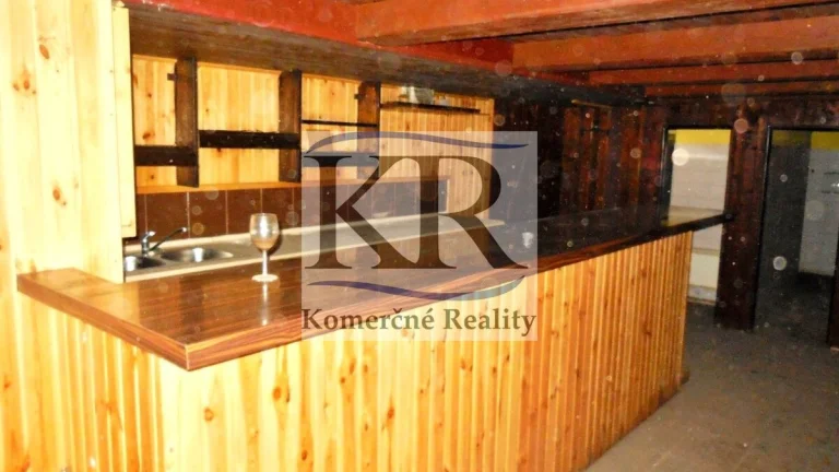 150 m2 – Na PREDAJ býv. reštaurácia, Trenčín