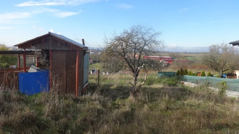 Predáme rekreačný pozemok Levice - Svätý Ján