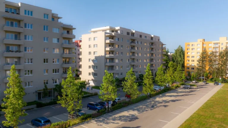 Parkovacie miesto - Zelené Vlčince