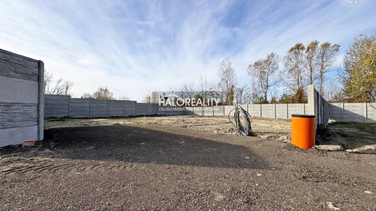 HALO reality - Predaj, pozemok pre rodinný dom 505 m2 Veľk