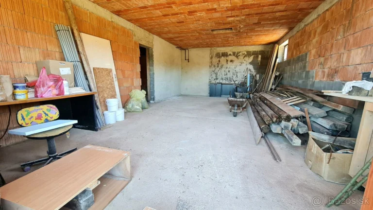 Rodinný dom s pozemkom 800m2- Chrenovec-Brusno