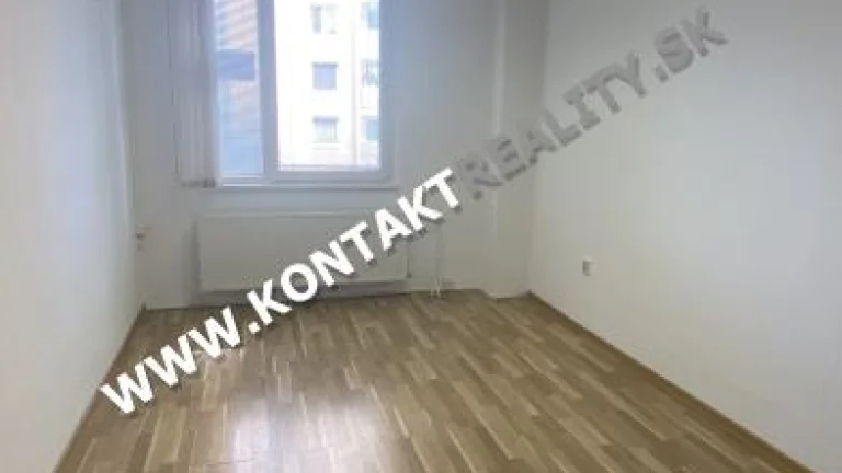 Kancelária 12 m2, ul. Jakobyho, Staré mesto