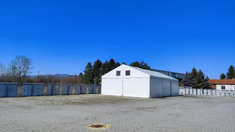 Dáme do prenájmu stanový sklad 150 m2.