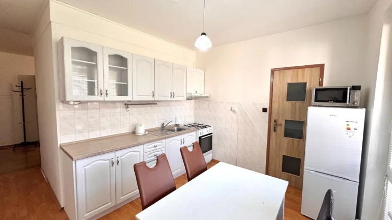 Prenájom- 3 izbový byt s balkónom JUH Nové Zámky