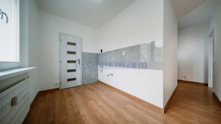 Širšie centrum Lučenca - 1 izbový zrekonštruovaný byt