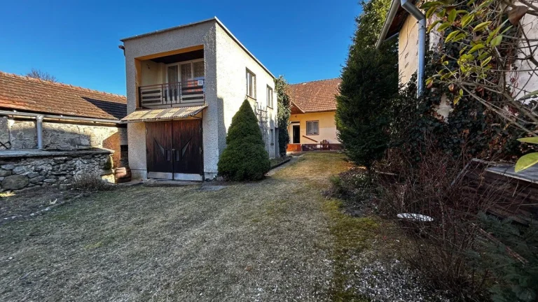 3 izbový rodinný dom, Háj, 522 m2
