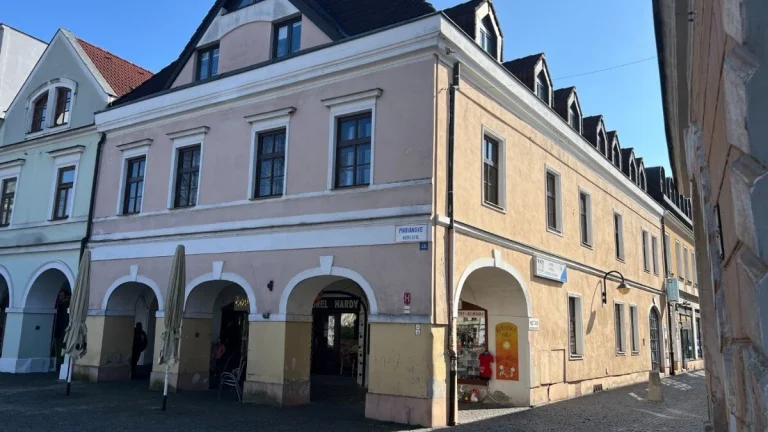 Kancelárske priestory na prenájom na Mariánskom Námestí