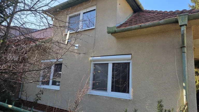 PREDAJ starší 3i RD, pozemok 702 m2, Ivanka pri Dunaji