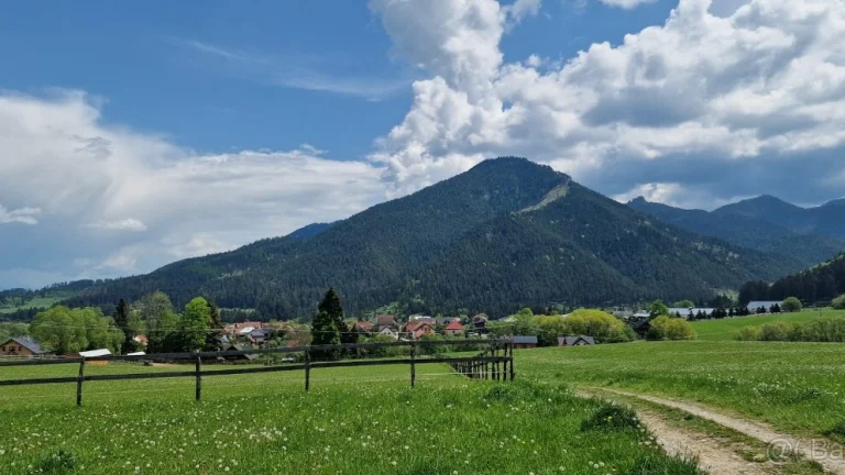 ZNÍŽENÁ CENA. Pozemok s panoramatickým výhľadom