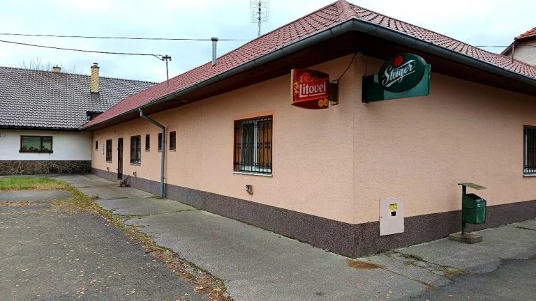 PREDAJ RODINNÝ DOM - HOSTINEC LOVČA, OKR.ZH