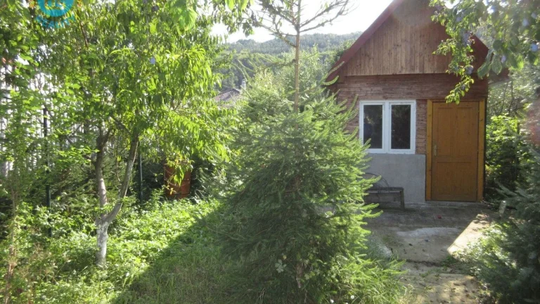 Na predaj pozemok - záhrada 392 m2 s chatkou na relax a rekr