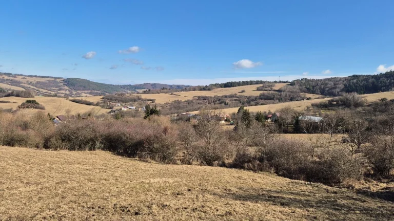 Slnečný pozemok 2 v obci Zubák