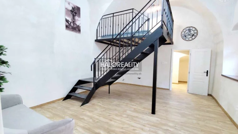 HALO reality - Predaj, apartmán Banská Štiavnica, v historic