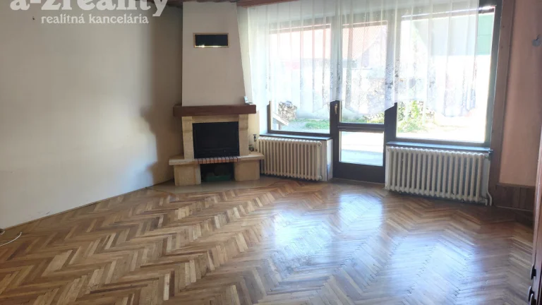 Na predaj rodinný dom s garážou v Nových Zámkoch