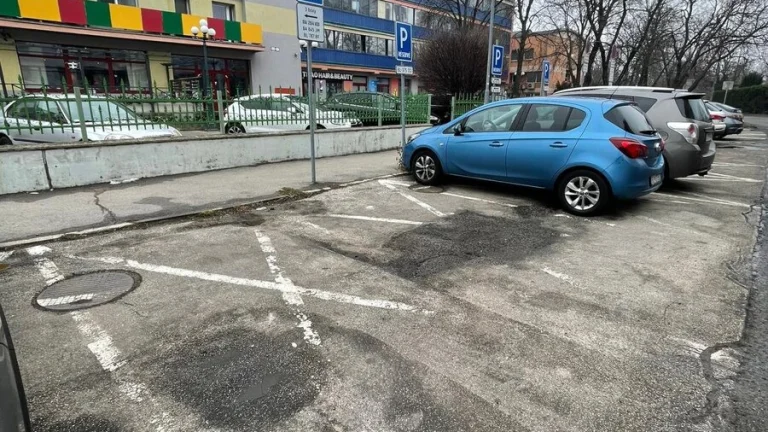 1 x parkovacie miesto na ulici Nobelova - Hanoi Garden
