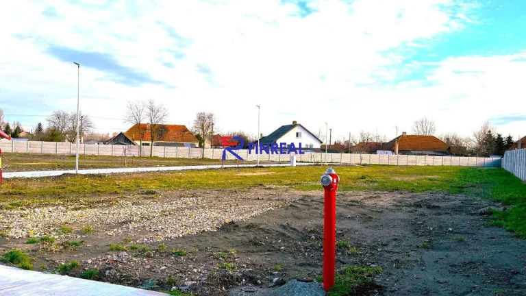 NA PREDAJ stavebný pozemok A1 - 502m2 v Zemianskej Olči