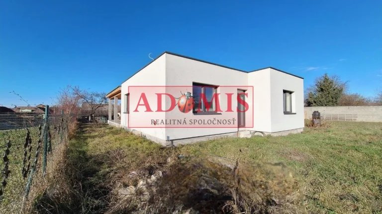 predáme holodom + základovú dosku na dom, alebo aj budova na