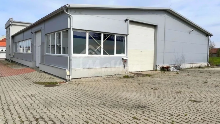 PRENÁJOM hala 442m² v obci Oslany