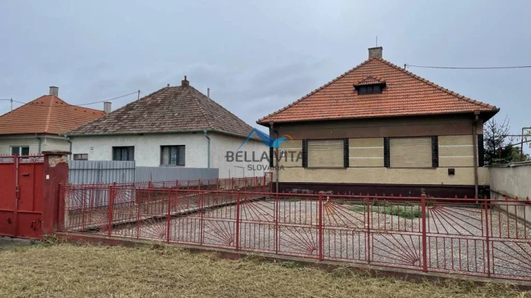 PREDAJ - Rodinný dom , Veľlé Úľany