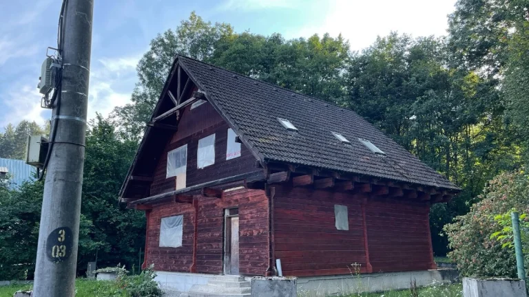 Na predaj rozostavana chata