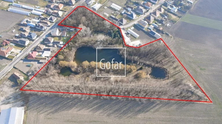 Predaj pozemok s jazerom (27.628m2) na rekreačnú